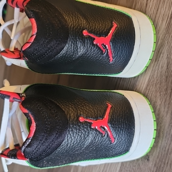 Jordan Illusion Premium White Green Pulse - Picture 4 of 9